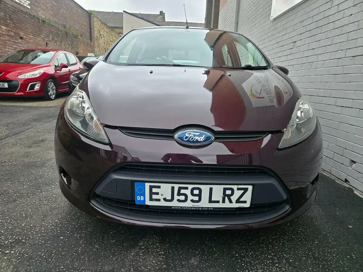 Used Ford Fiesta 96 HP (70 kW) 2009 Red Hatchback