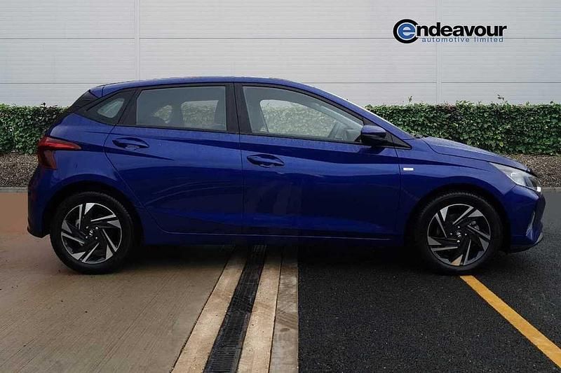 Used Hyundai i20 SE 100 HP (73 kW) 2023 Blue Hatchback