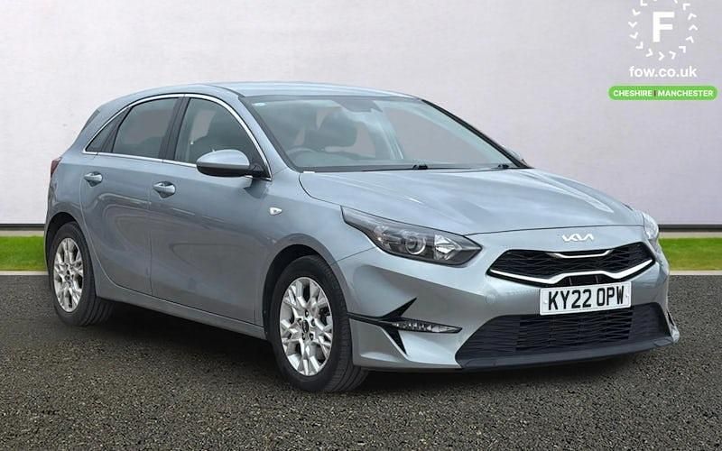 Used Kia Ceed 120 HP (88 kW) 2021 Silver Hatchback