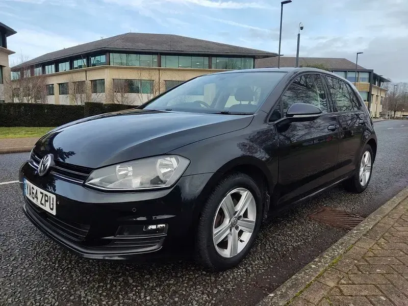 Begagnad VW Golf VII Match 2015 Svart Halvkombi