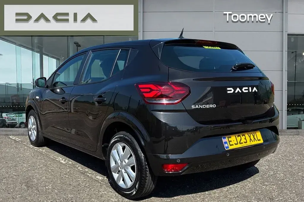 Gebraucht Dacia Sandero Expression 89 PS (65 kW) 2023 Schwarz Kleinwagen