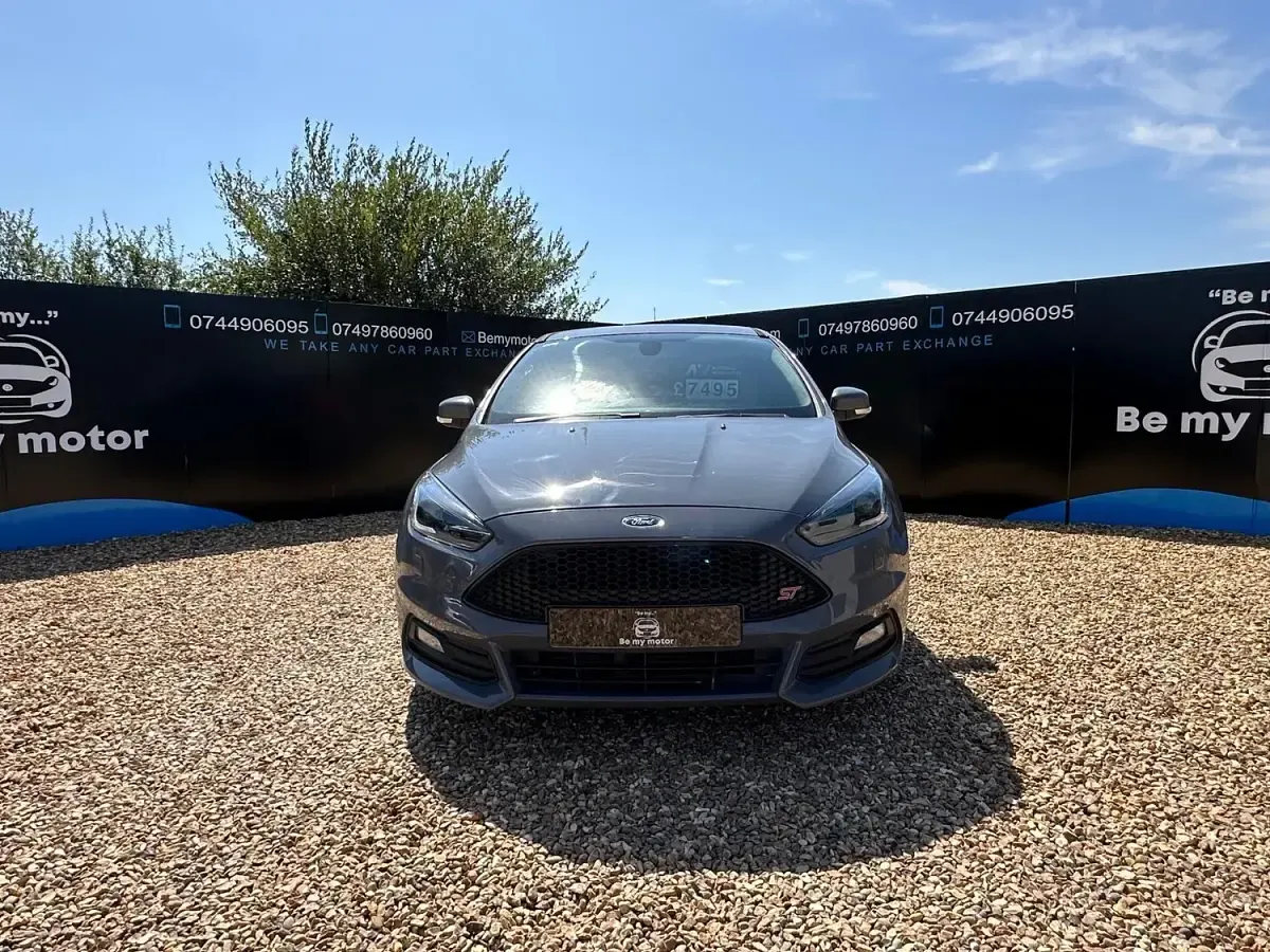 Used Ford Focus ST 185 HP (136 kW) 2015 Grey Hatchback