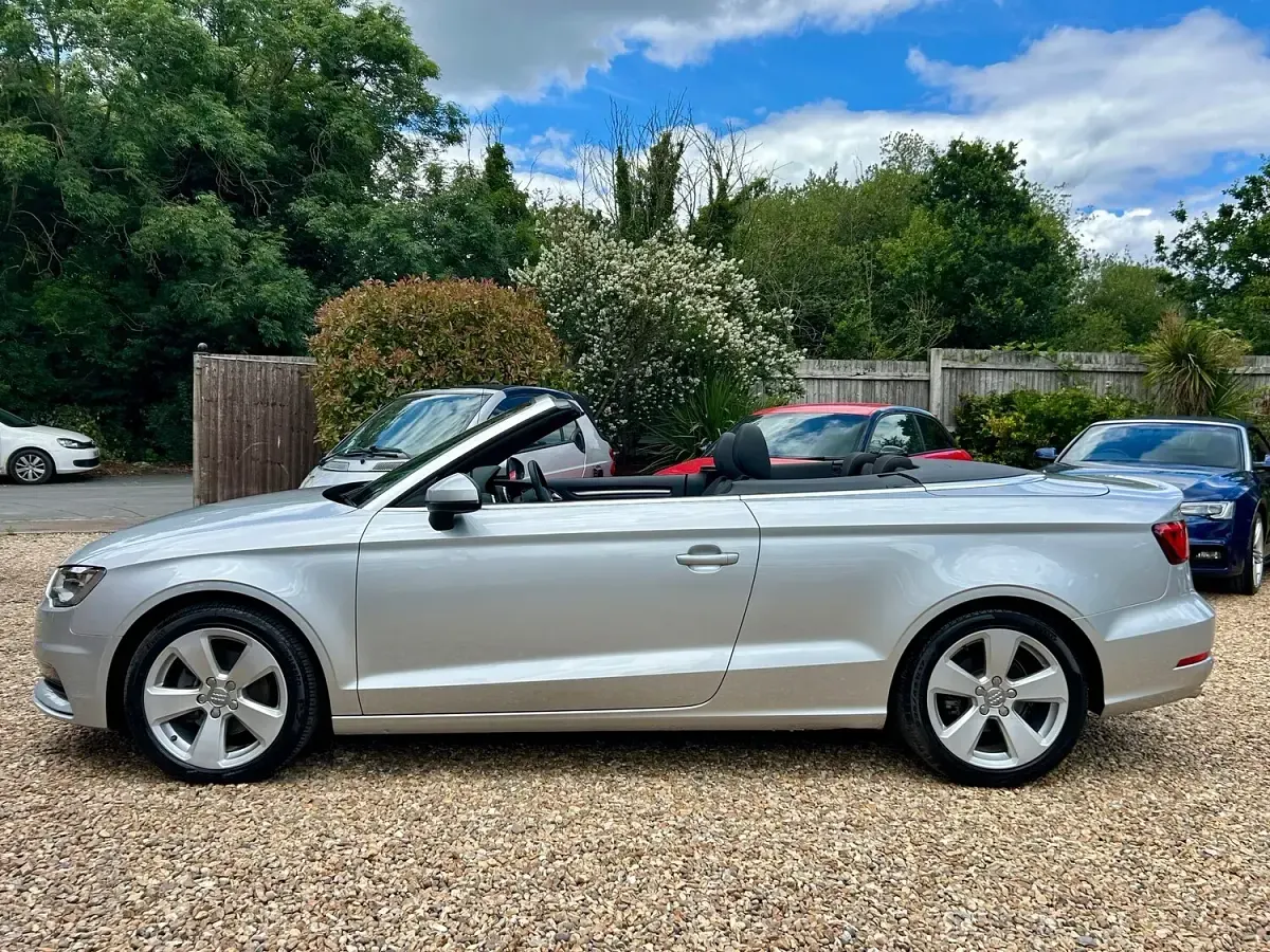 Used Audi A3 Cabriolet Sport 140 HP (102 kW) 2014 Silver Cabriolet