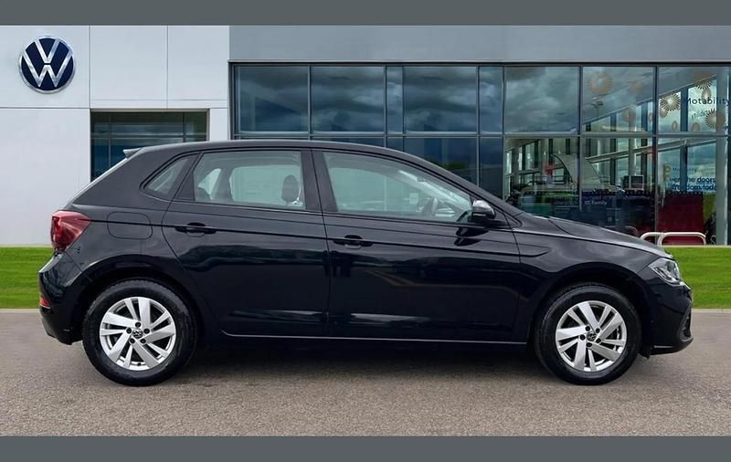 Used VW Polo Life 95 HP (69 kW) 2022 Deep black pearl  Hatchback