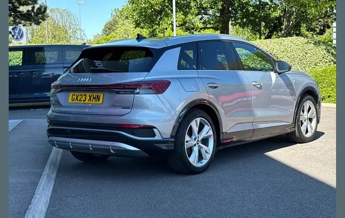 Used Audi Q4 e-tron S-Line 219 kW (299 HP) 2023 Silver SUV