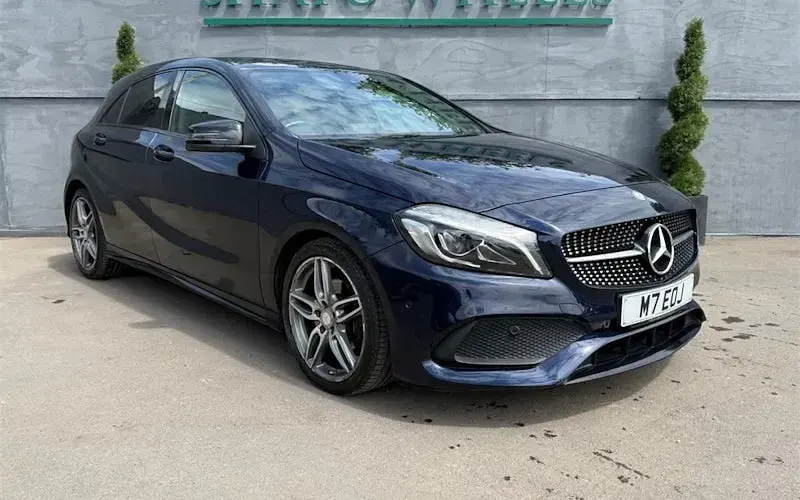 Used Mercedes A180 AMG Line Premium 109 HP (80 kW) 2018 Hatchback