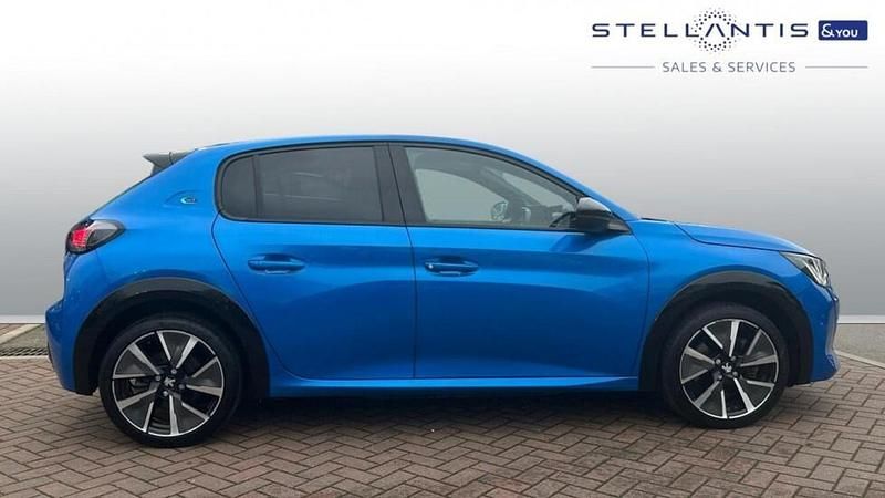 Used Peugeot e-208 GT 98 kW (134 HP) 2021 Blue Hatchback
