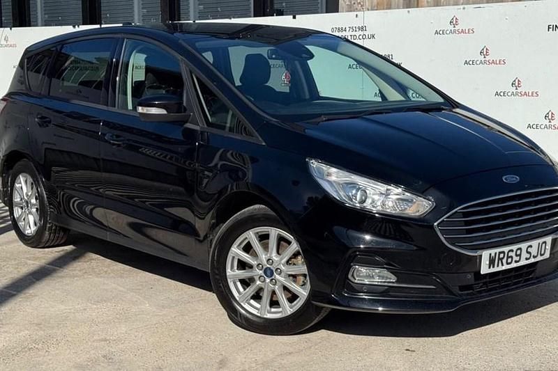 Used Ford S-MAX Zetec 150 HP (110 kW) 2019 Black MPV