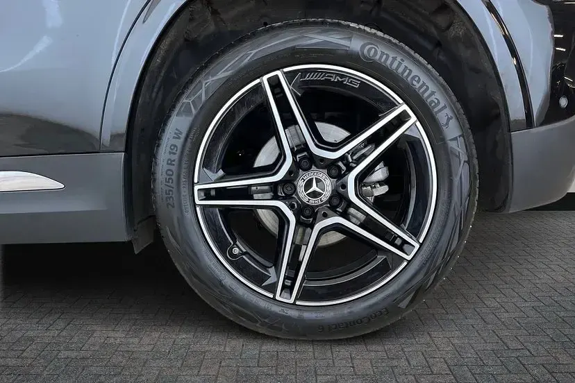 Used Mercedes GLA200 Executive 148 HP (108 kW) 2025 Black SUV