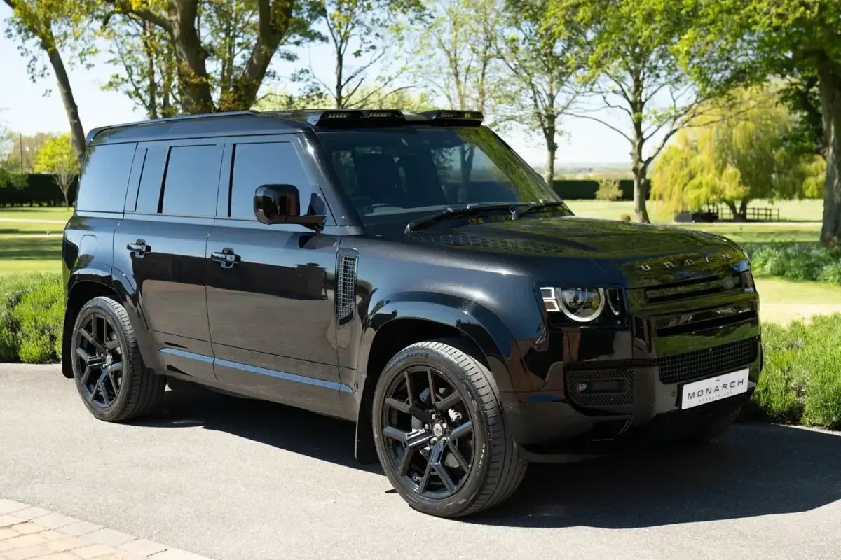 Usado Land Rover Defender HSE 2021 Preto SUV