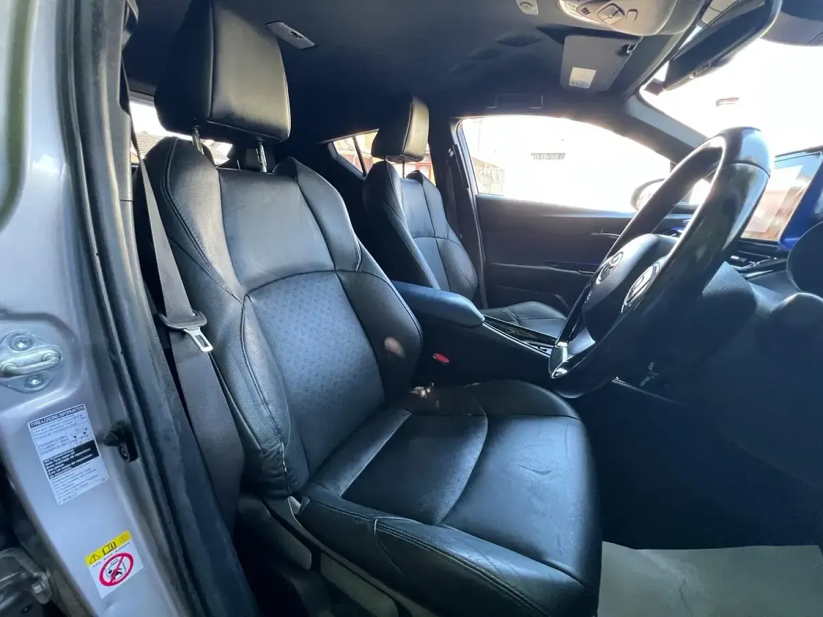 Used Toyota C-HR 2017 Silver SUV