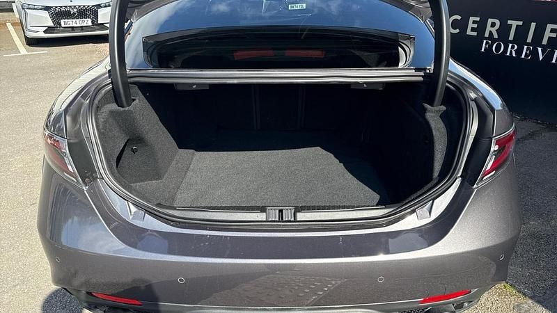 Used Alfa Romeo Giulia Veloce 276 HP (202 kW) 2025 Grey Sedan