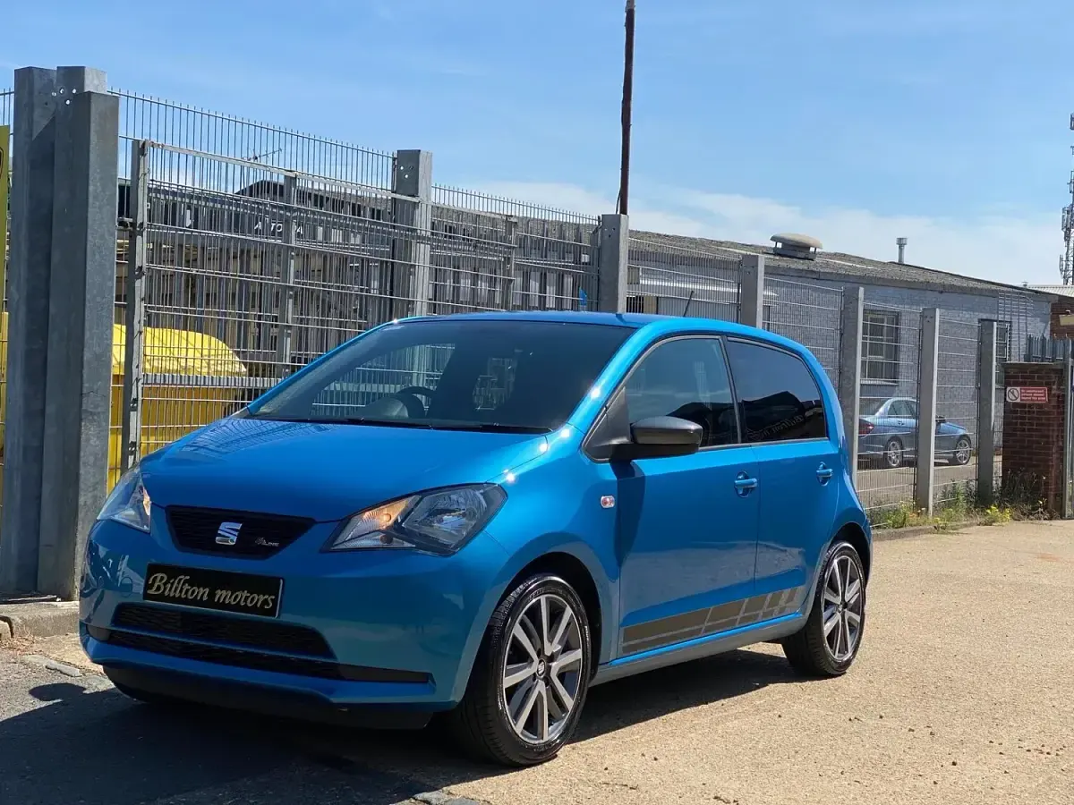 Used Seat Mii FR-Line 59 HP (43 kW) 2019 Blue Hatchback