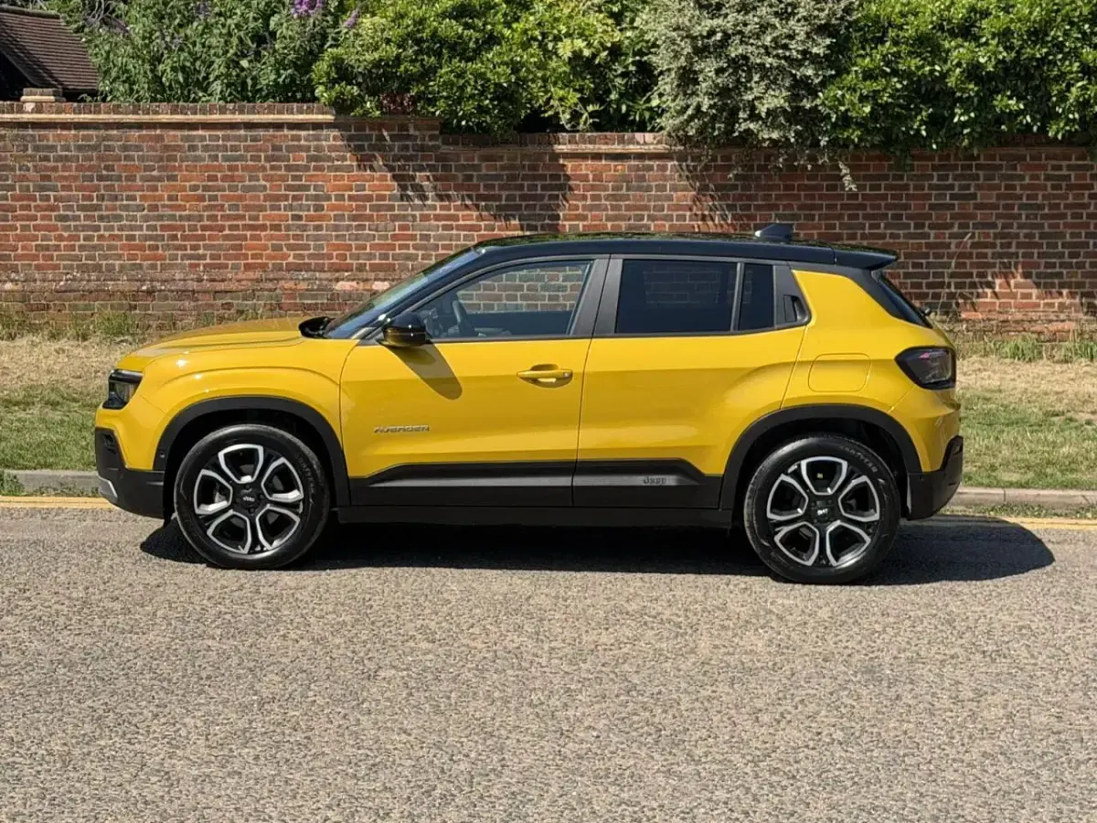 Used Jeep Avenger EV Summit 113 kW (154 HP) 2024 SUV