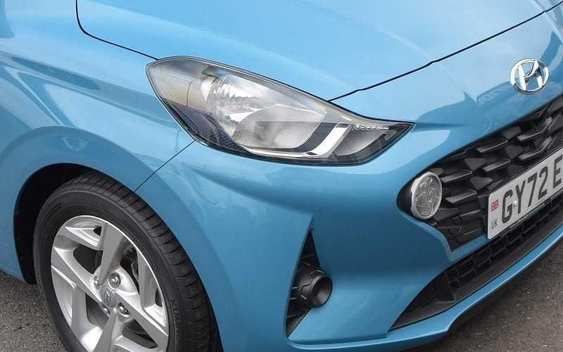 Used Hyundai i10 SE 67 HP (49 kW) 2023 Hatchback