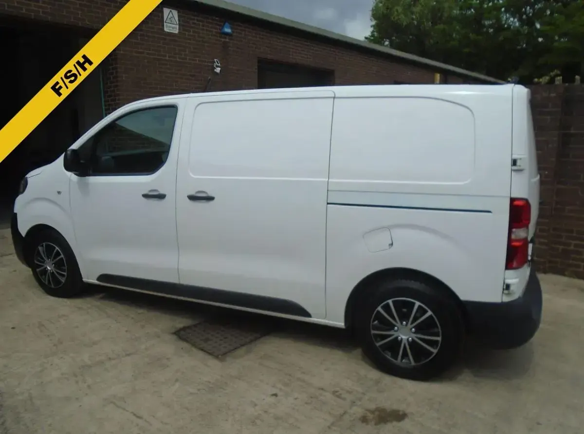 Used Peugeot Expert 2018 White Van