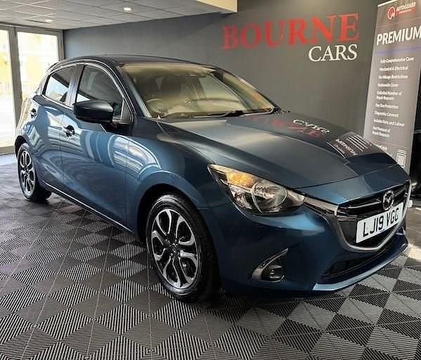 Begagnad Mazda 2 Inclusive 90 HK (66 kW) 2019 Blå Halvkombi