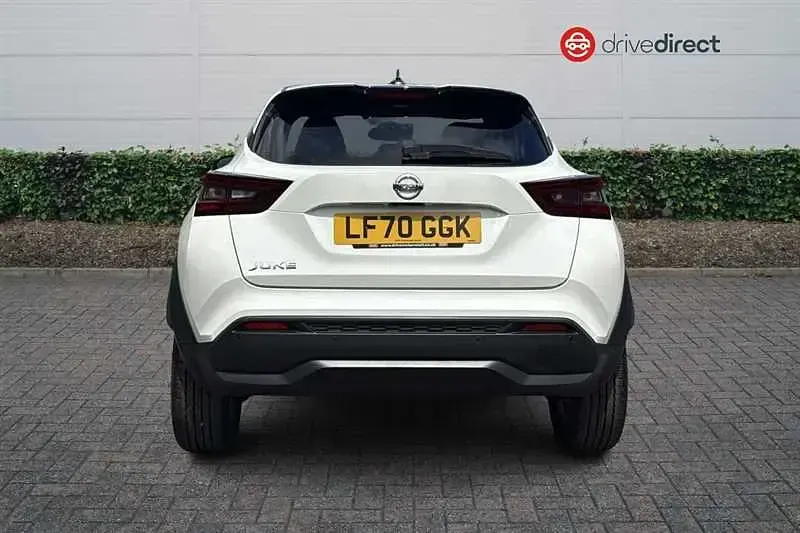 Used Nissan Juke N-Connecta 114 HP (83 kW) 2020 White SUV
