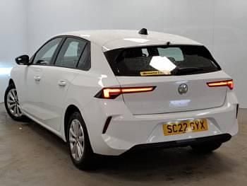 Used Vauxhall Astra Design Edition 110 HP (80 kW) 2022 White Hatchback