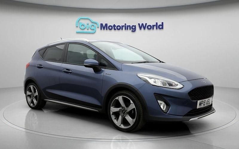 Used Ford Fiesta Active 101 HP (74 kW) 2019 Blue Hatchback