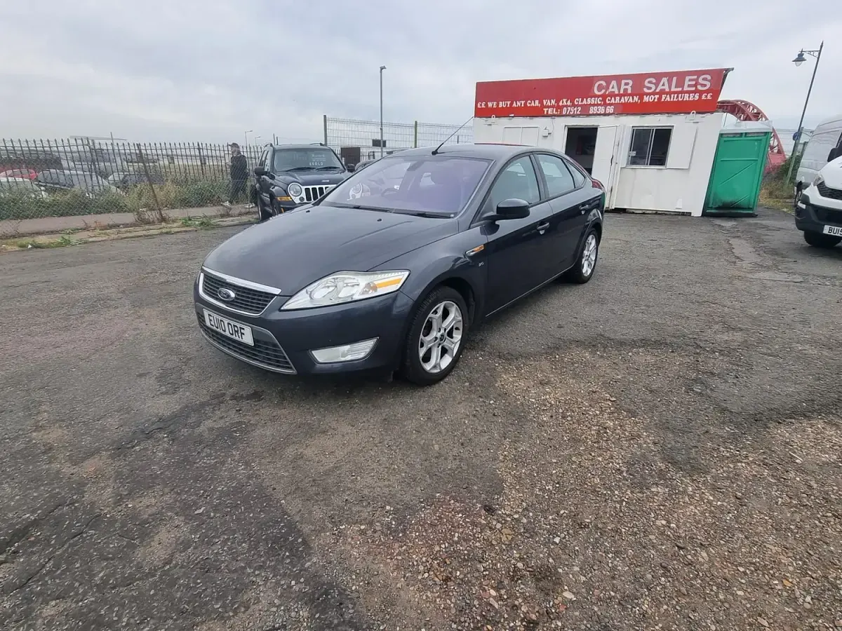 Used Ford Mondeo Zetec 145 HP (106 kW) 2011 Grey Sedan