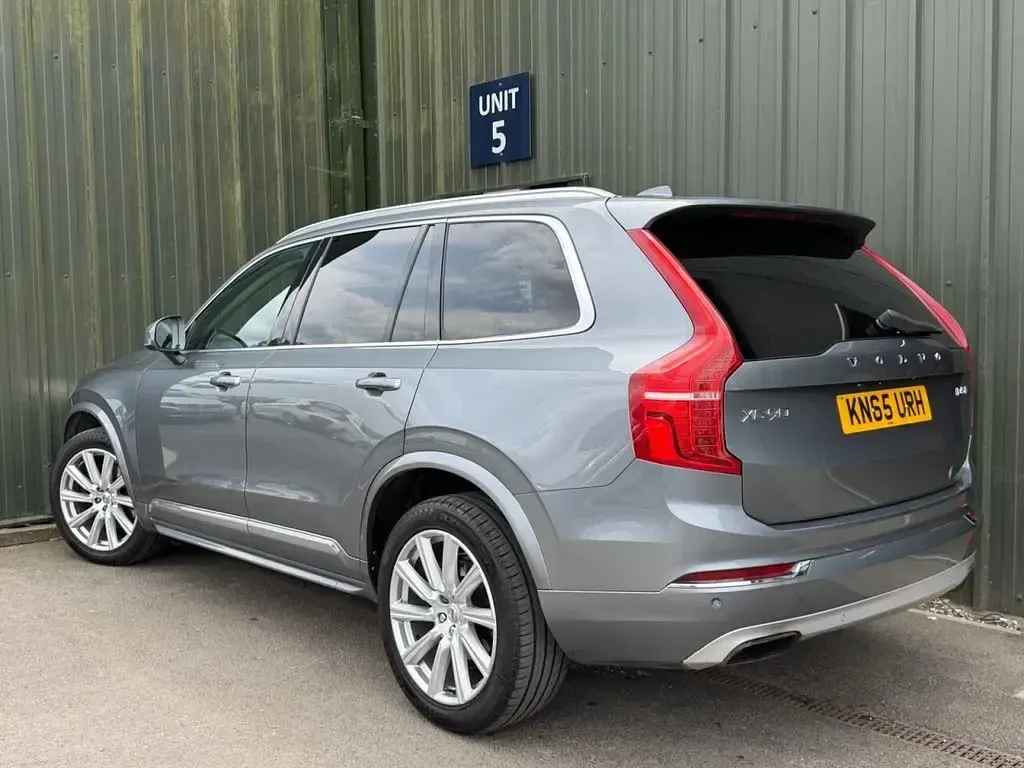 Used Volvo XC90 Inscription 225 HP (165 kW) 2015 Grey SUV