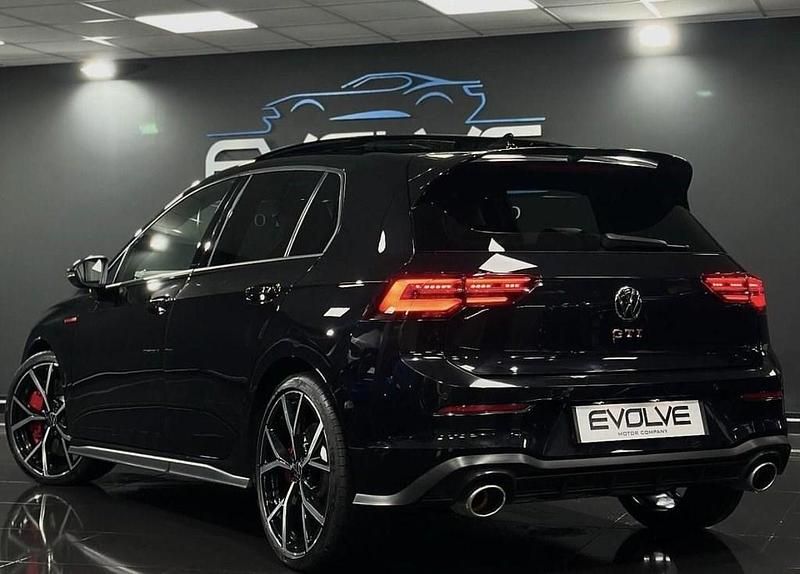 Used VW Golf VII GTI Clubsport 300 HP (220 kW) 2021 Black Hatchback