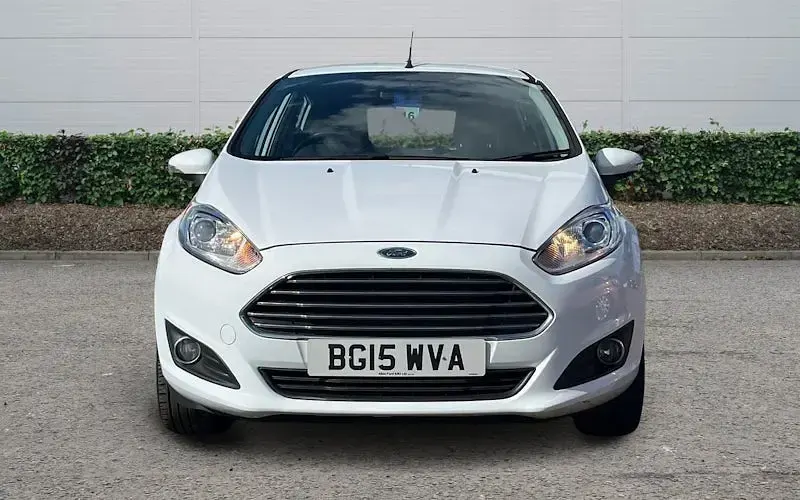 Usado Ford Fiesta Zetec 101 CV (74 kW) 2017 Utilitario