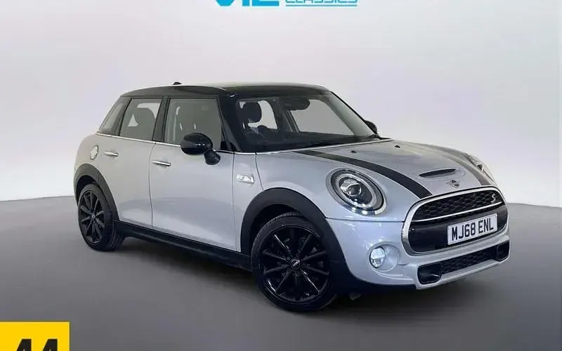 Usado Mini Cooper S Hatch 192 HP (141 kW) 2018 Citadino
