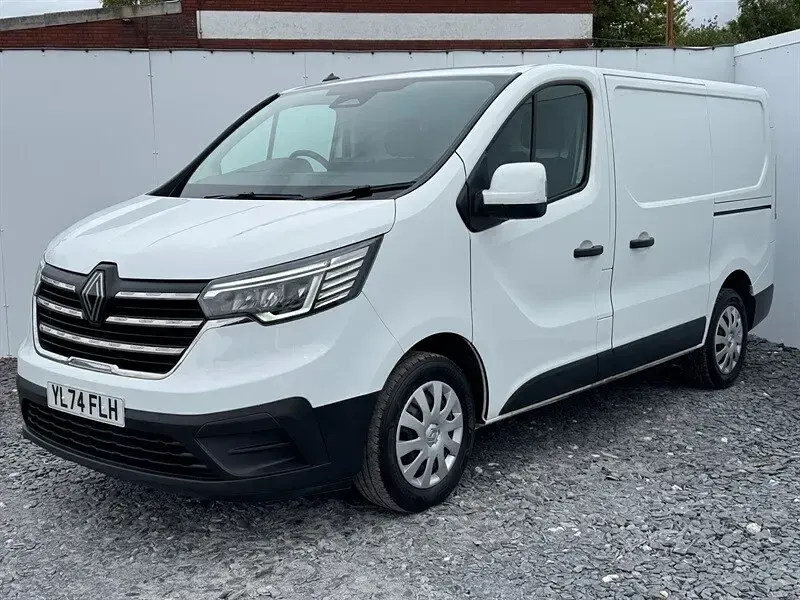 Used Renault Trafic 2025 White MPV