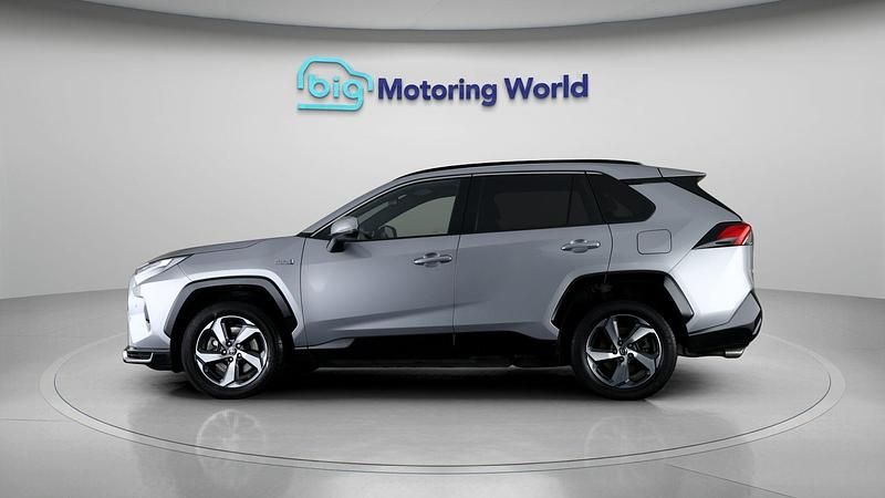 Used Toyota RAV4 Hybrid Design 302 HP (222 kW) 2022 SUV