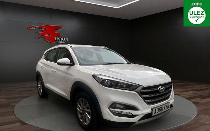 White Used 2015 Hyundai Tucson SE SUV | £8,600 (Fair price) - Image 1/4