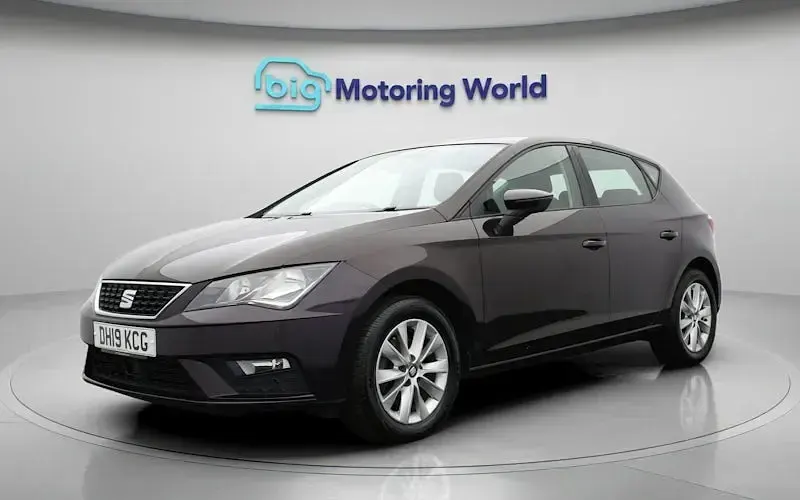 Used Seat Leon SE 131 HP (96 kW) 2019 Purple Hatchback