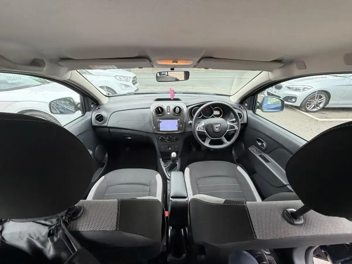 Used Dacia Sandero Essentiel 90 HP (66 kW) 2018 Blue Hatchback