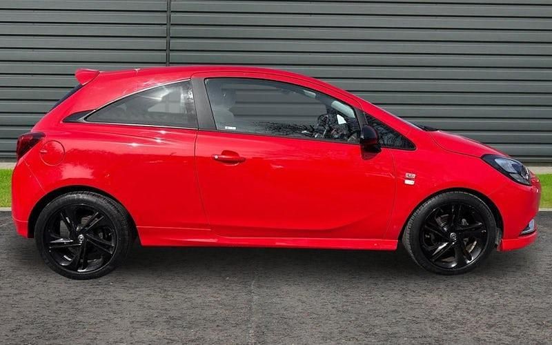Used Vauxhall Corsa Edition 75 HP (55 kW) 2017 Red Hatchback