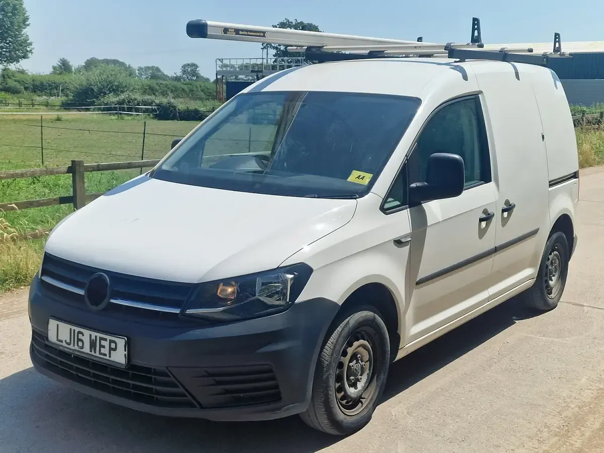 Used VW Caddy Startline 75 HP (55 kW) 2016 White MPV