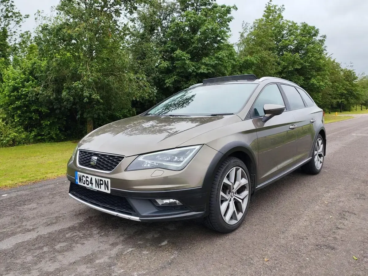 Used Seat Leon SE Technology 150 HP (110 kW) 2015 Brown Estate