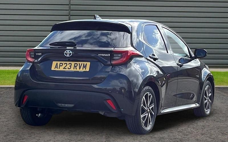 Used Toyota Yaris Hybrid Design 116 HP (85 kW) 2026 Hatchback