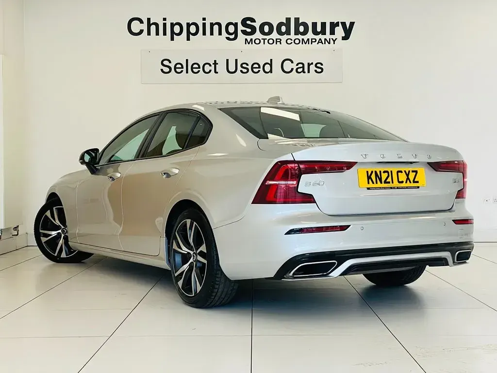 Used Volvo S60 R-Design 247 HP (181 kW) 2021 Silver Sedan