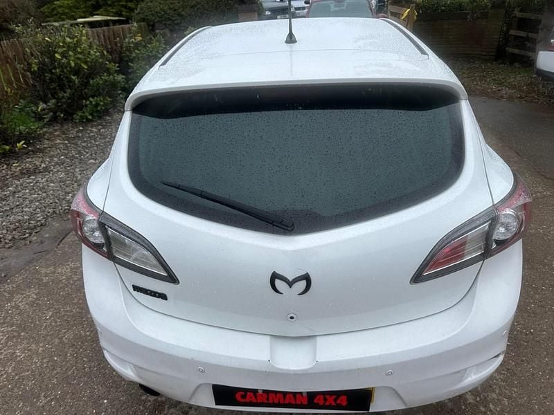 Used Mazda 3 Inclusive 185 HP (136 kW) 2013 White Hatchback