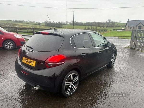 Used Peugeot 208 GT-line 100 HP (73 kW) 2018 Black Hatchback