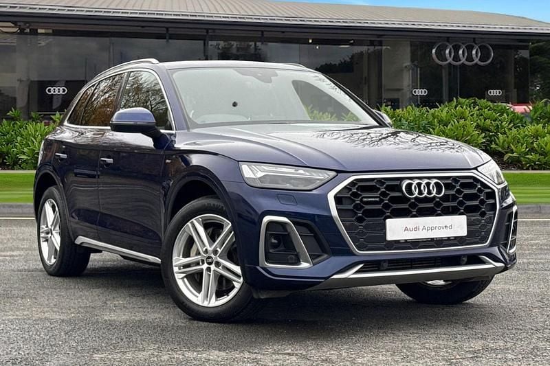 Blue Used 2021 Audi Q5 S-Line SUV | £26,450 (Fair price) - Image 1/4