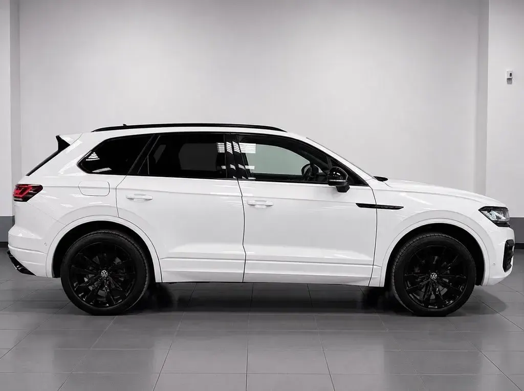 Used VW Touareg R-line 231 HP (169 kW) 2018 White SUV