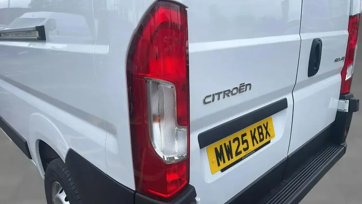 Used Citroën Relay 138 HP (101 kW) 2025 White Van