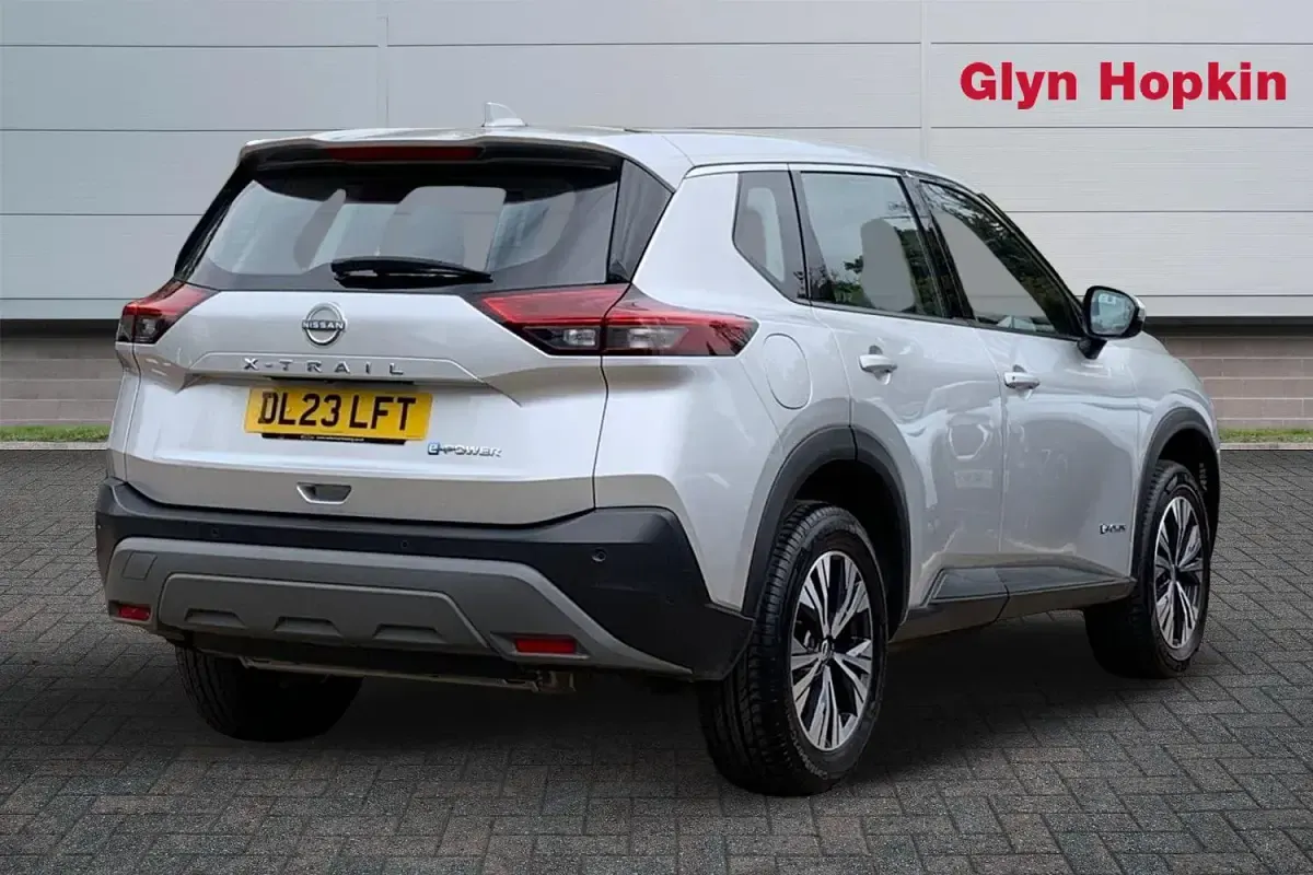 Used Nissan X-Trail Acenta Premium 213 HP (156 kW) 2023 Silver SUV