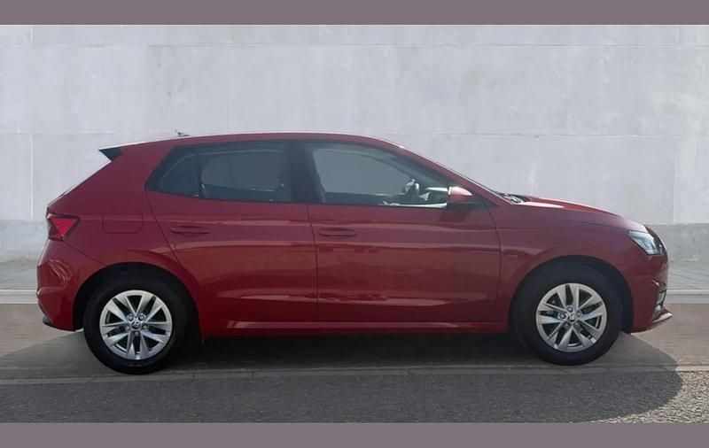 Used Skoda Fabia Comfort 80 HP (58 kW) 2024 Red Hatchback