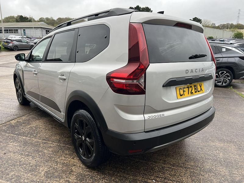 Used Dacia Jogger Extreme 108 HP (79 kW) 2022 Grey MPV