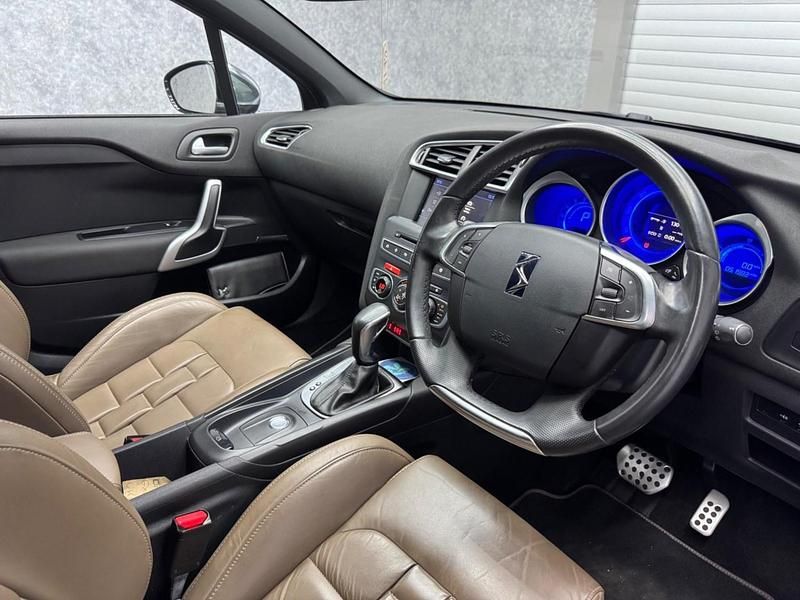 Used DS Automobiles DS4 Prestige 150 HP (110 kW) 2017 Grey Hatchback