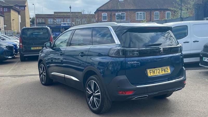 Used Peugeot 5008 Premium 129 HP (94 kW) 2023 Blue SUV