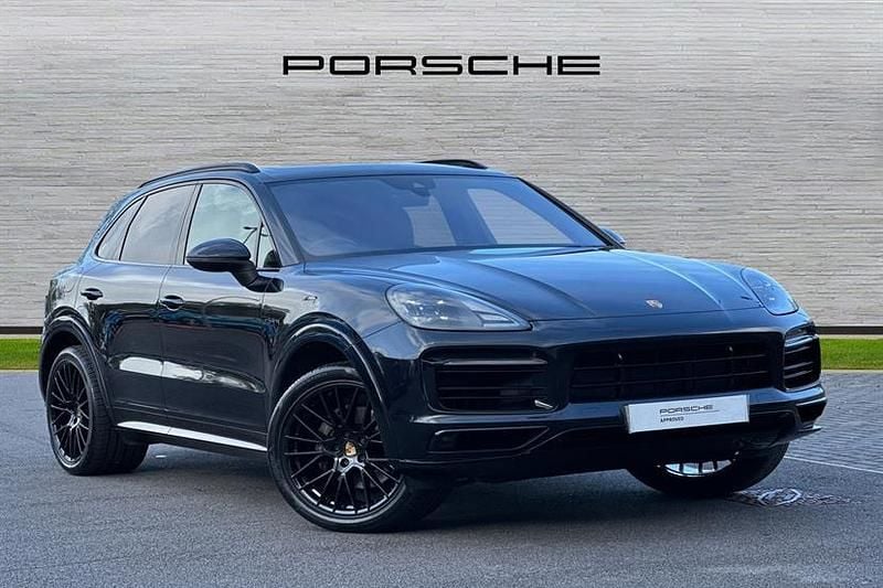 Used Porsche Cayenne Platinum Edition 462 HP (339 kW) 2022 Jet black SUV